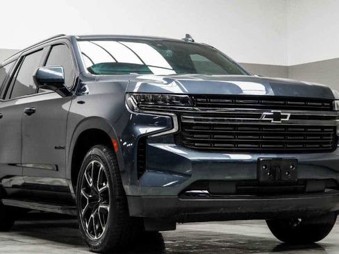 Used 2021 Chevrolet Tahoe RST image 2