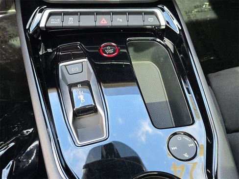 Certified 2024 Audi e-tron GT Premium Plus image 28