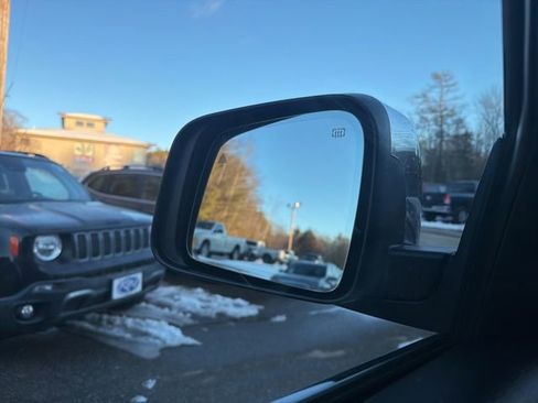 Used 2021 Jeep Grand Cherokee Limited image 26