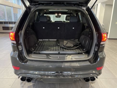 Used 2018 Jeep Grand Cherokee Trackhawk AWD/4WD image 39