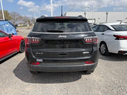 Used 2022 Jeep Compass Latitude w/ Convenience Group image 3