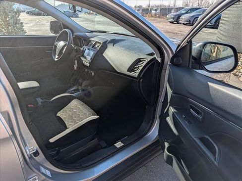 Used 2024 Mitsubishi Outlander Sport ES image 11