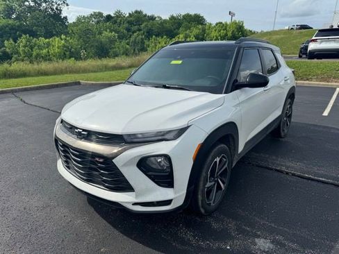 Used 2021 Chevrolet TrailBlazer RS w/ Sun and Liftgate Package AWD/4WD image 7