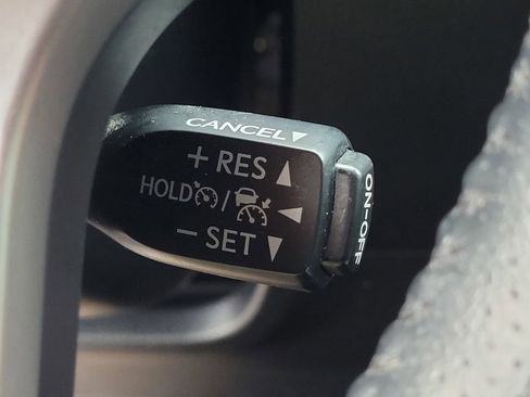 Used 2021 Toyota 4Runner SR5 image 13