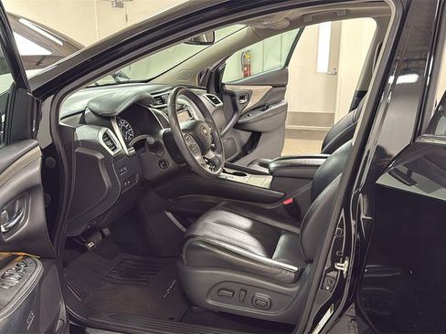 Used 2017 Nissan Murano Platinum w/ Platinum Technology Package image 12