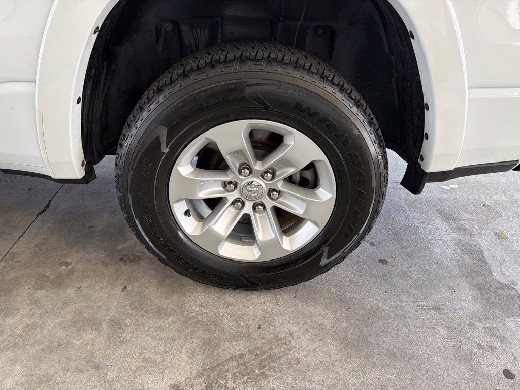 Used 2022 RAM 1500 Laramie AWD/4WD image 19