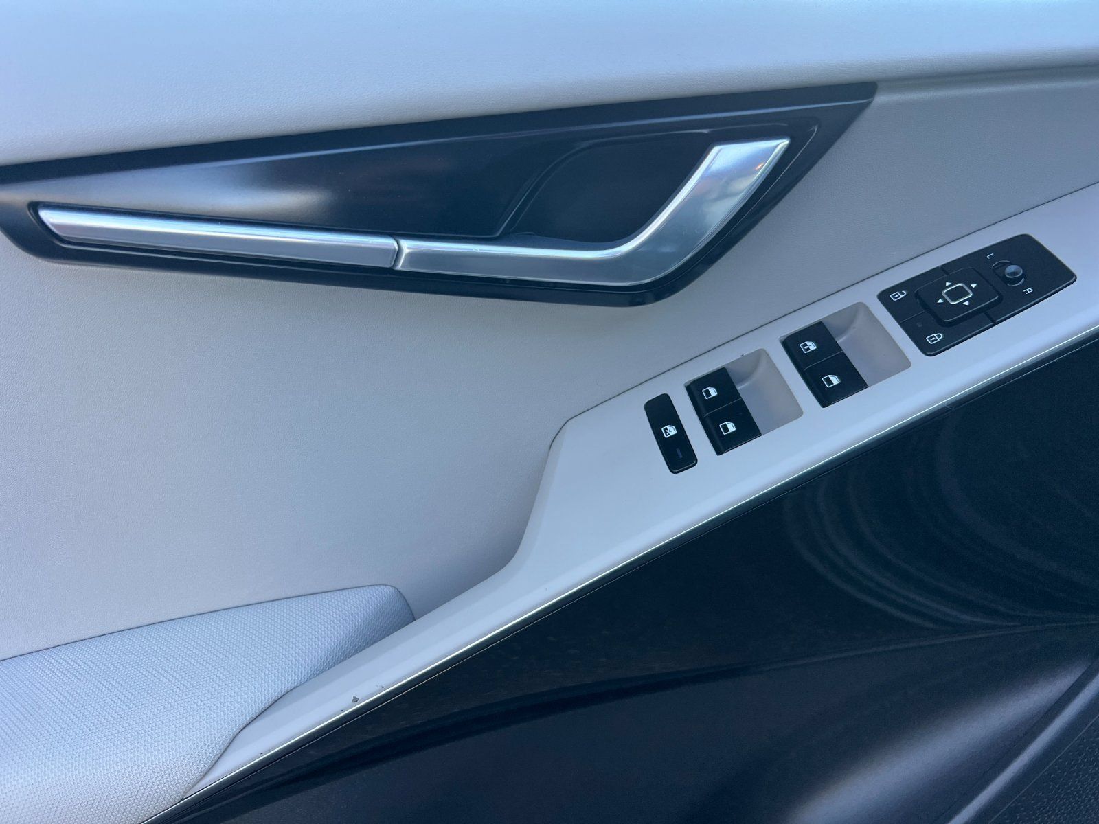 Certified 2023 Kia Niro Wind FWD image 10