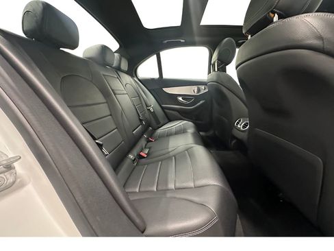Used 2015 Mercedes-Benz C 300 4MATIC Sedan image 16