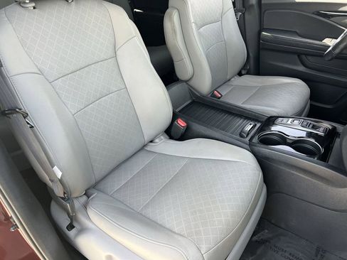 Certified 2019 Honda Passport Touring image 10