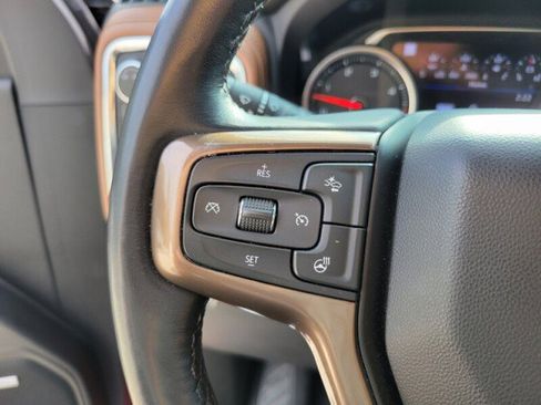 Used 2023 Chevrolet Silverado 2500 High Country w/ Technology Package image 16