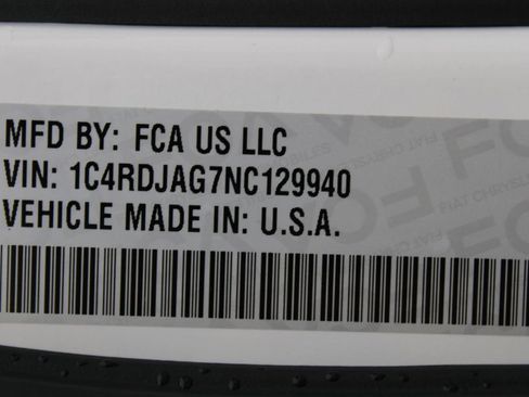 Used 2022 Dodge Durango SXT w/ Blacktop Package image 32