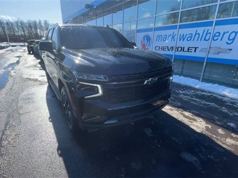 Used 2023 Chevrolet Tahoe RST w/ Luxury Package image 2