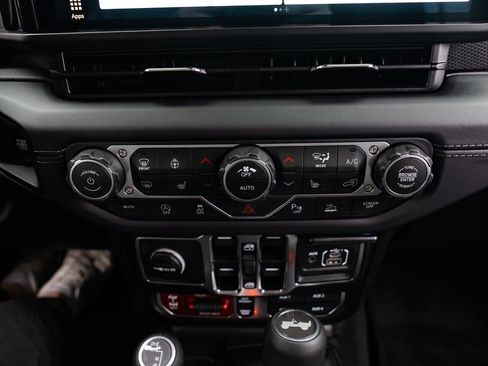 Used 2026 Jeep Wrangler Unlimited Rubicon w/ Safety Group AWD/4WD image 14