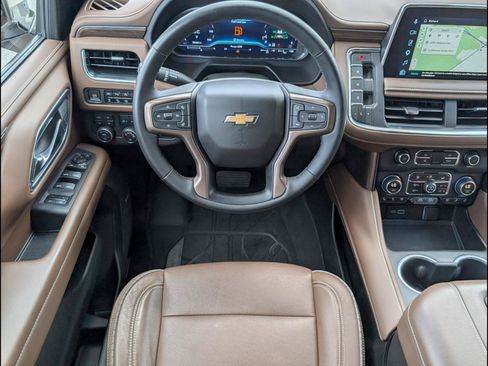 Used 2023 Chevrolet Tahoe High Country AWD/4WD image 8