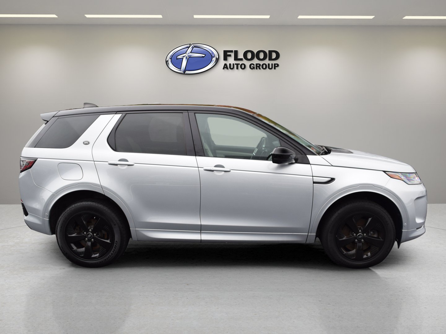 Used 2022 Land Rover Discovery Sport S R-Dynamic AWD/4WD image 3