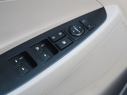 Used 2017 Hyundai Tucson Sport image 22