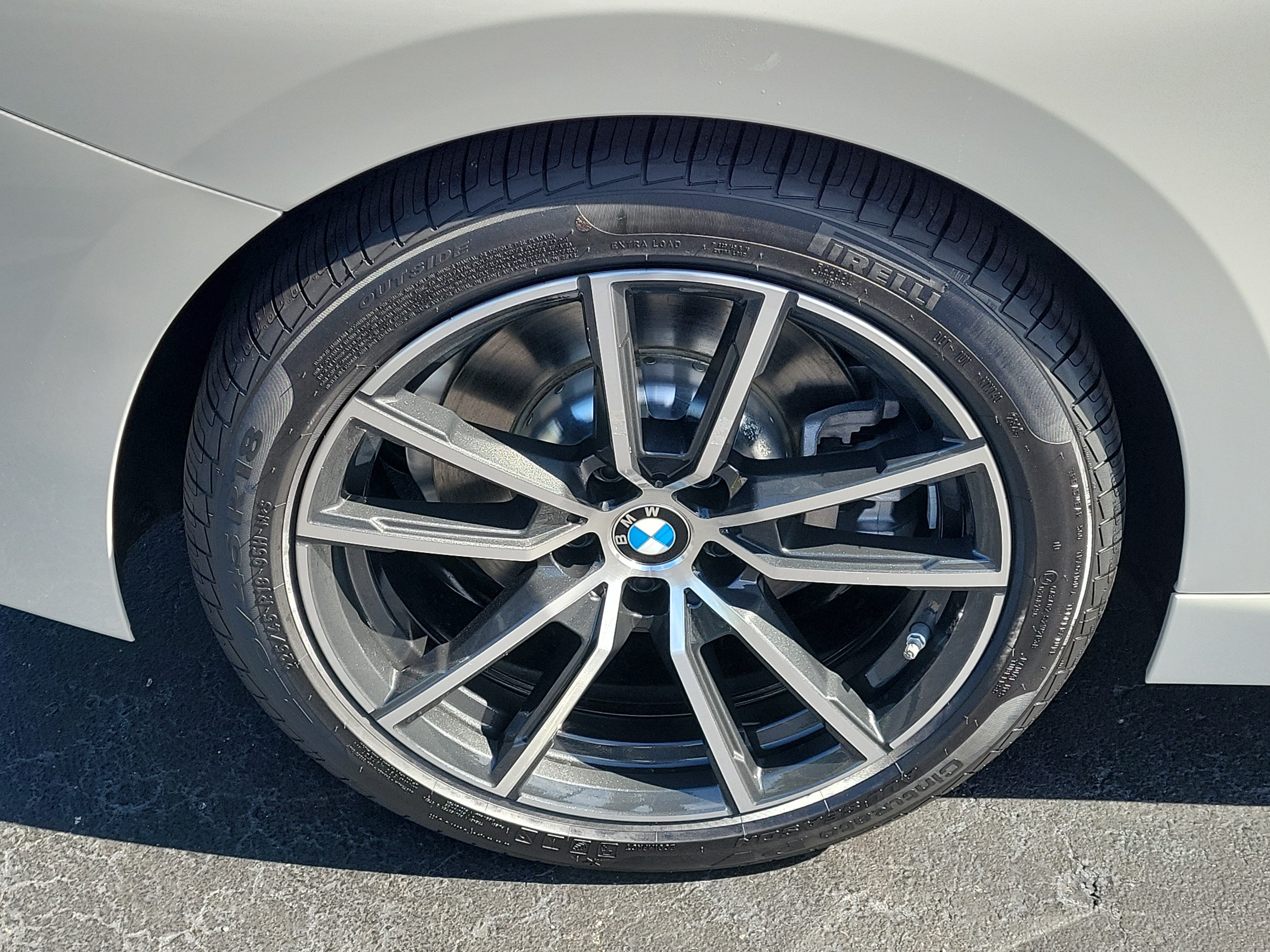 New 2026 BMW 230i Coupe w/ Convenience Package RWD image 5