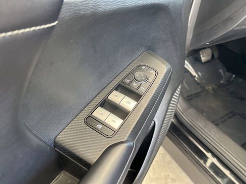 Used 2024 Mitsubishi Outlander SE image 43