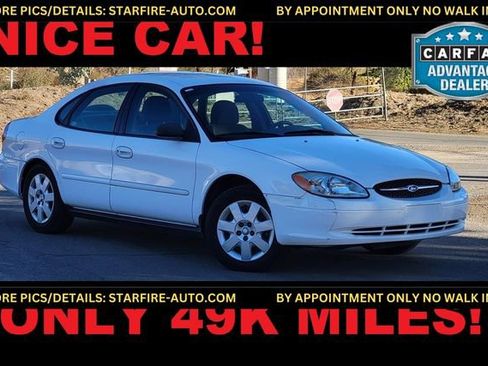 Used 2001 Ford Taurus LX image 1