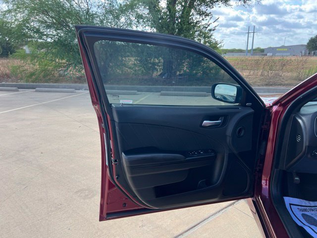 Used 2022 Dodge Charger R/T w/ Blacktop Package RWD image 10