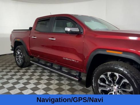 Used 2024 GMC Canyon Denali image 5