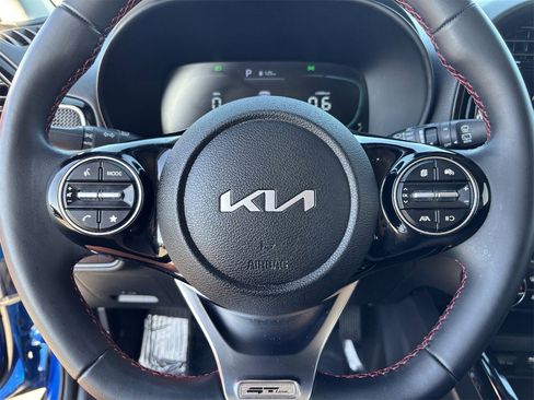 Used 2023 Kia Soul GT-Line image 32