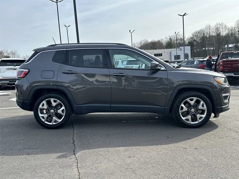 Used 2019 Jeep Compass Limited image 6