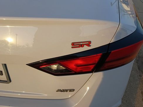 Used 2025 Nissan Altima 2.5 SR w/ SR Premium Package image 12