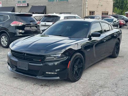 Used 2016 Dodge Charger R/T RWD image 1