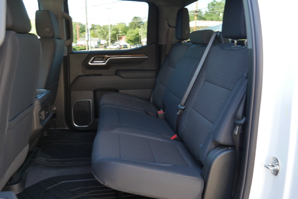 New 2026 Chevrolet Silverado 1500 RST w/ Redline Edition AWD/4WD image 14