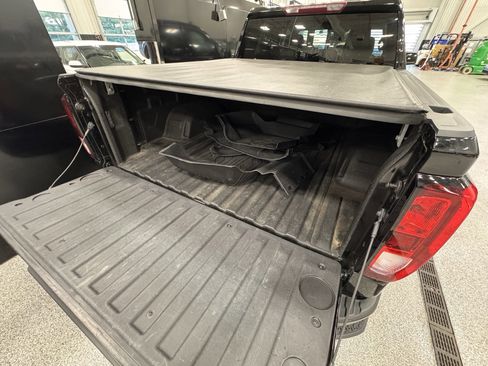 Used 2024 GMC Sierra 1500 Elevation w/ LPO, Elevation Black Package image 21