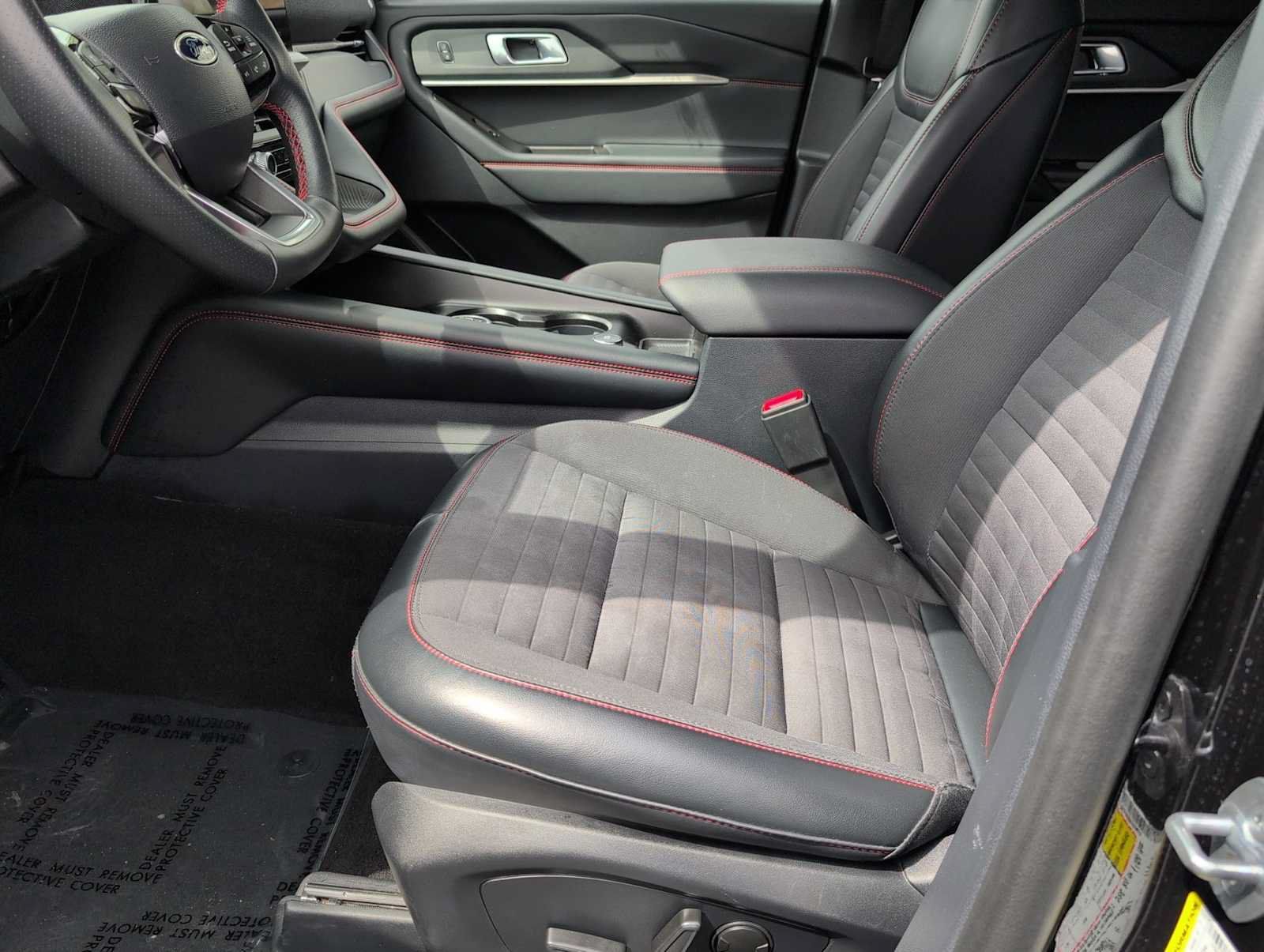 Used 2025 Ford Explorer ST-Line AWD/4WD image 16