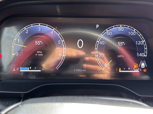 Certified 2025 Jeep Grand Cherokee L Altitude AWD/4WD image 28