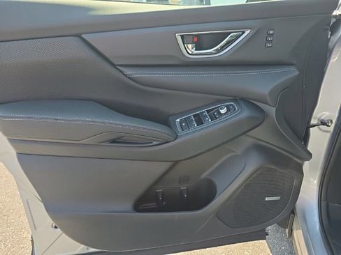 New 2026 Subaru Ascent Limited image 9