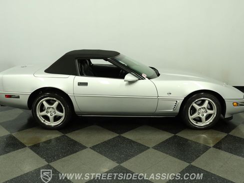 Used 1996 Chevrolet Corvette Convertible RWD image 13