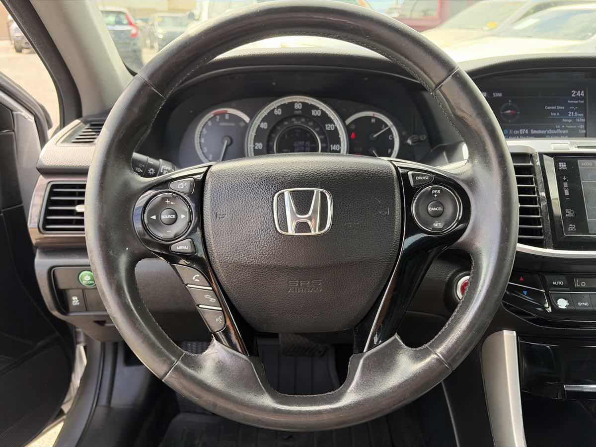 Used 2017 Honda Accord EX-L image 34