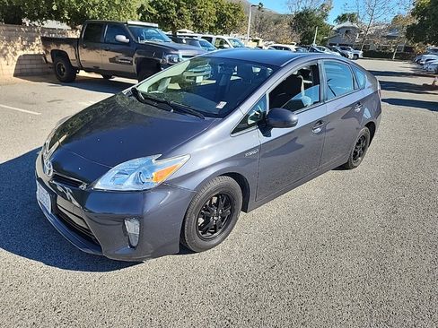 Used 2015 Toyota Prius Three image 1
