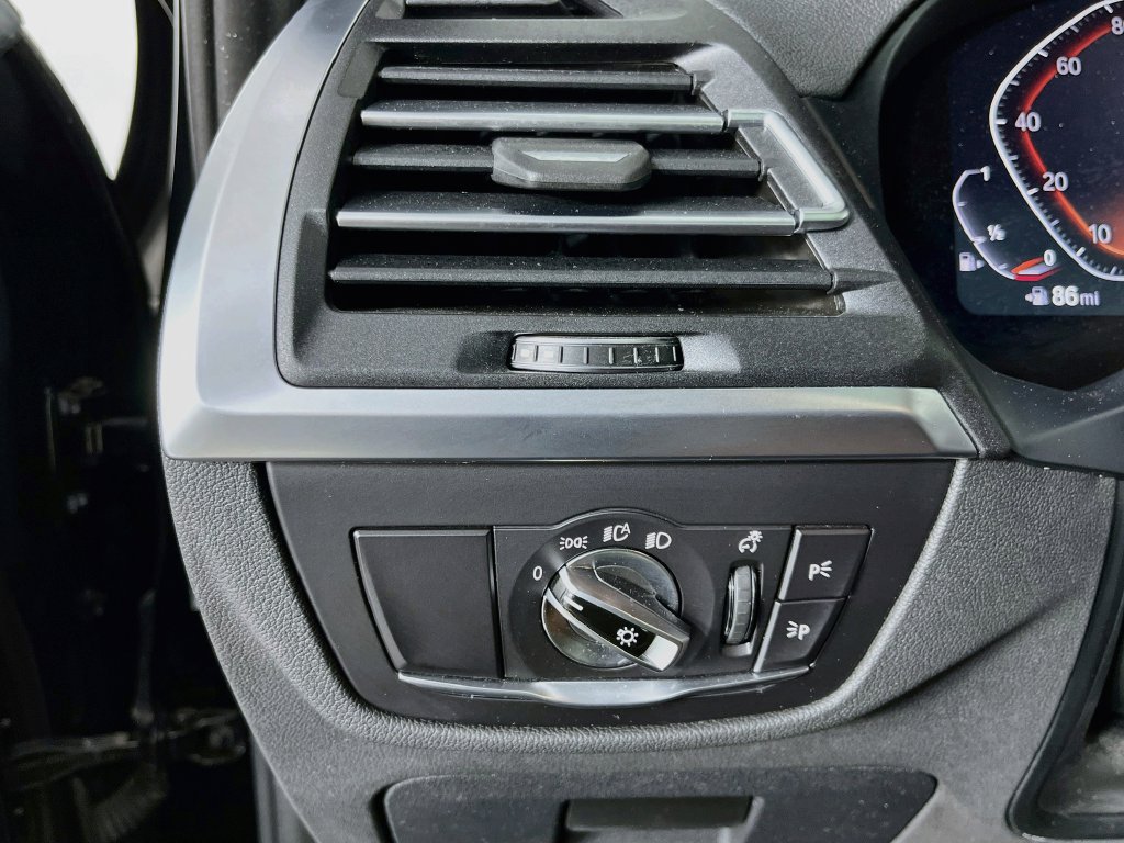 Used 2023 BMW X3 xDrive30i AWD/4WD image 11
