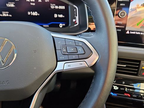 Used 2025 Volkswagen Jetta SEL image 19