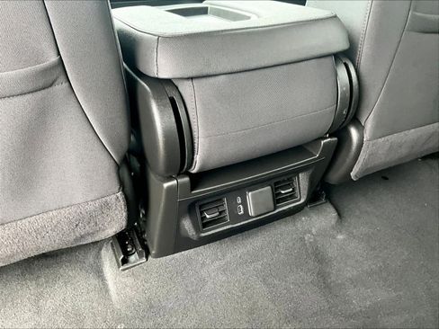 Used 2025 Chevrolet Silverado 1500 LT image 26