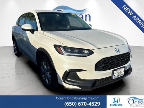 Certified 2025 Honda HR-V LX image 1