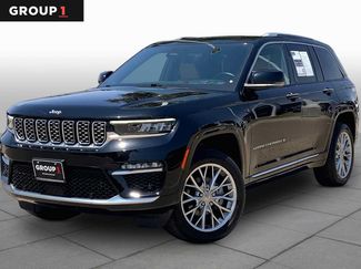 Used 2022 Jeep Grand Cherokee Summit w/ Adv Protech Group IV AWD/4WD video 1
