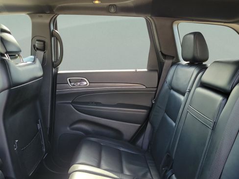 Used 2021 Jeep Grand Cherokee Limited image 6