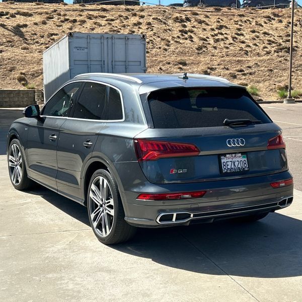 Used 2018 Audi SQ5 Premium Plus w/ S Sport Package AWD/4WD image 4