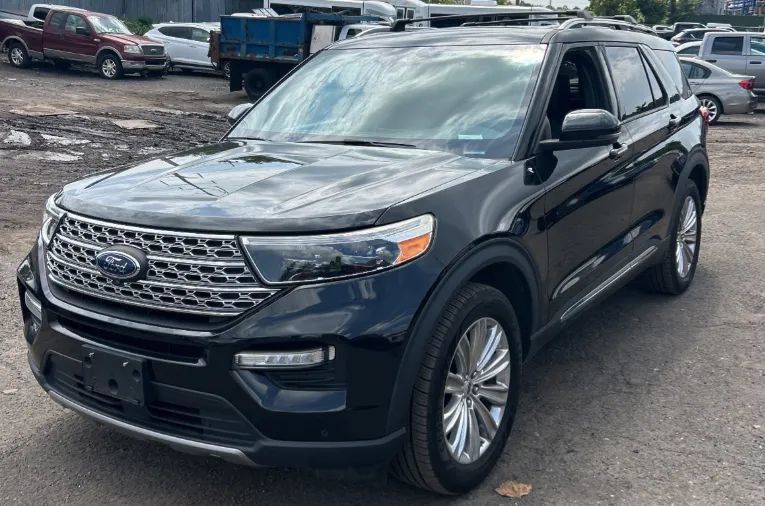 Used 2020 Ford Explorer Limited w/ Class III Trailer Tow Package AWD/4WD image 1