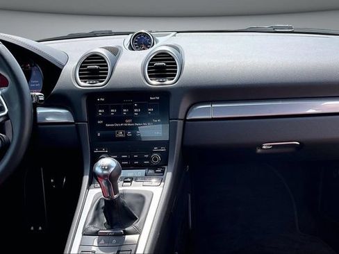 Used 2024 Porsche 718 Cayman S RWD image 9