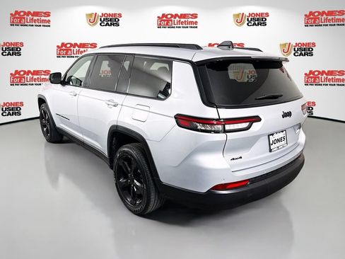 Used 2024 Jeep Grand Cherokee L Altitude AWD/4WD image 2