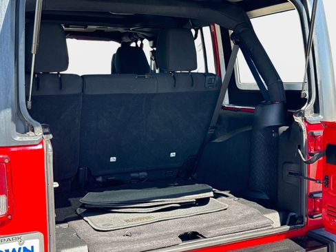 Used 2016 Jeep Wrangler Unlimited Sport image 11