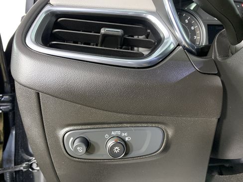 Used 2022 Chevrolet Equinox LS w/ LS Convenience Package FWD image 17