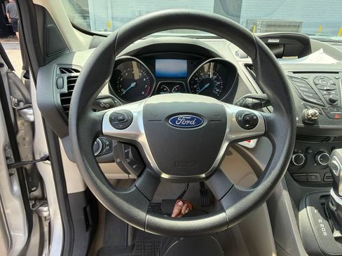 Used 2016 Ford Escape SE FWD image 15